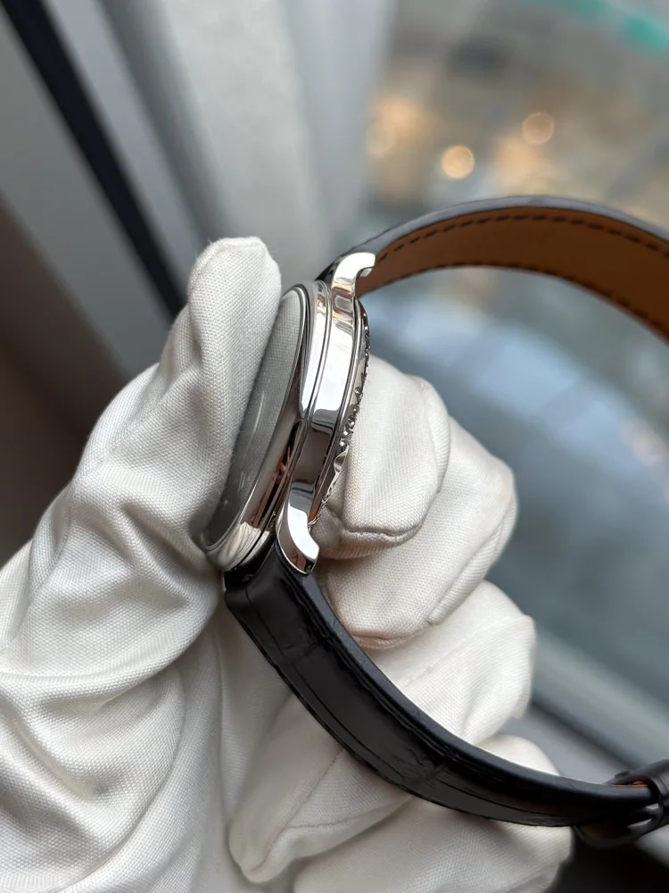 F.P.Journe Octa Lune Platinum 38mm Brass Movement Unique Patina Dial Box+Extract from the archives, image 2 F.P.Journe Octa Lune Platinum 38mm Brass Movement Unique Patina Dial Box+Extract from the archives, image 2