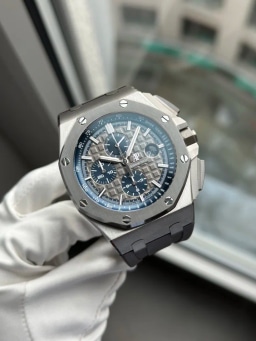 Audemars Piguet Royal Oak Offshore Chronograph extract from the archives, image 1 Audemars Piguet Royal Oak Offshore Chronograph extract from the archives, image 1